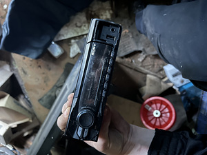 Магнитола Sony DSX-A30 (2 фото из 2)