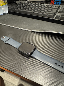 Apple Watch se2 (3 фото из 4)