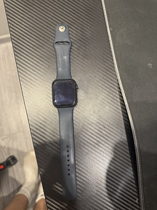 Apple Watch se2 (4 фото из 4)