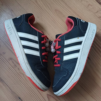 Кроссовки Adidas, р.31