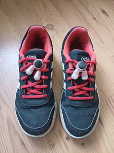 Кроссовки Adidas, р.31 (2 фото из 4)