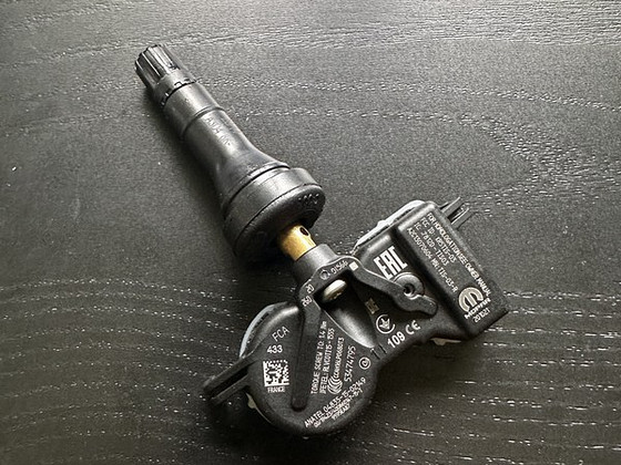 Датчик давления в шинах Continental TPMS