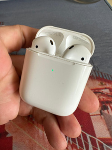 Airpods 2 Wireless Charging Case (1 foto / 3)