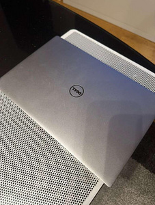 DELL XPS Intel Core i7 (6 фото из 6)