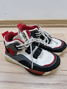 Zara tossud 30/31 (1 foto / 3)