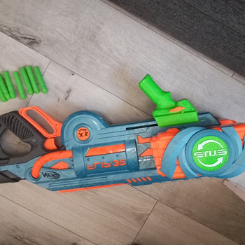 Пистолет nerf