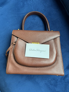 Сумка Salvatore Ferragamo (1 фото из 4)