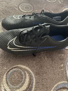 Jalgpallijalatsid Nike PHANTOM GX ACADEMY MULTI-GROUND (1 foto / 3)