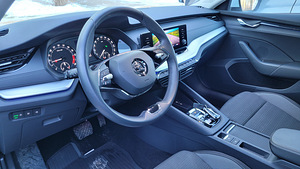 ŠKODA OCTAVIA 2024 (7 foto / 8)