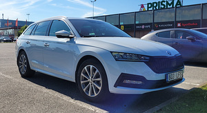 ŠKODA OCTAVIA 2024 (2 foto / 8)