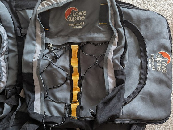 Lowe Alpine Frontier APS 100+20 matka seljakott