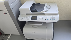 Printer HP Color LaserJet CM1312nfi MFP (3 foto / 3)