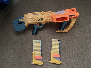 NERF комплект (8 бластеров + снаряжение) (5 фото из 10)