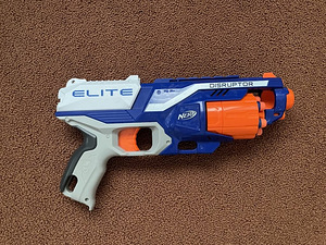 NERF комплект (8 бластеров + снаряжение) (7 фото из 10)