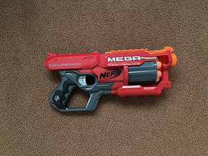 NERF комплект (8 бластеров + снаряжение) (8 фото из 10)
