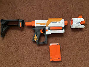 NERF комплект (8 бластеров + снаряжение) (10 фото из 10)