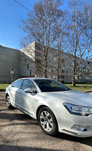 Citroen C5 1.6 115kW (5 фото из 9)