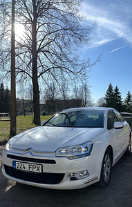 Citroen C5 1.6 115kW (8 фото из 9)