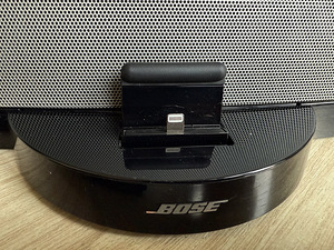 Bose SoundDock series III (2 фото из 4)