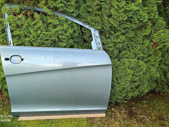 Передняя правая дверь Seat Altea