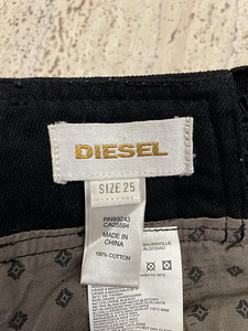 Naiste lühikesed püksid Disel (3 foto / 3)