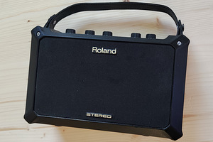 Roland Mobile-AC kitarrikombo võimendi (2 foto / 7)