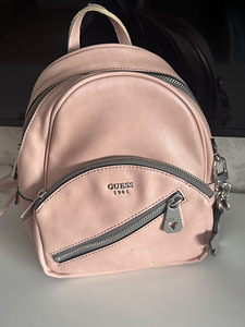 Б/у розовый рюкзак Guess (6 фото из 6)