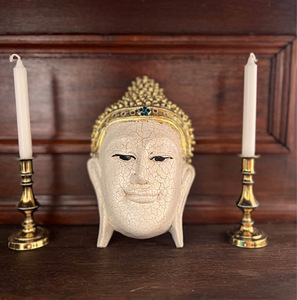 Riputatav Buddha näo puidust kuju (1 фото из 2)
