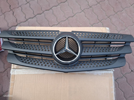 Mercedes benz vito 2017 передняя решётка