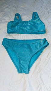 Bikiniide kompleekt suurus 6a sobip 122/128 (1 foto / 1)