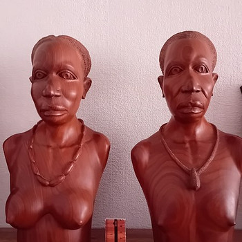Африканские маски,бюсты.