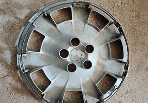 Toyota R16 ilukilp (2 foto / 2)