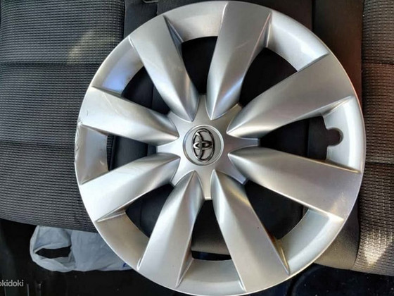 Toyota 16" ilukilp