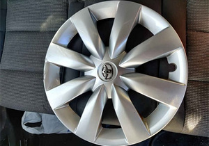 Колпак Toyota 16" (1 фото из 2)