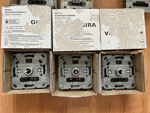 Диммеры GIRA JUNG Berker (4 фото из 9)