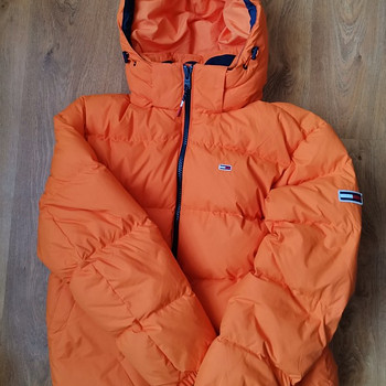 Зимняя куртка Tommy Hilfiger размер S/M