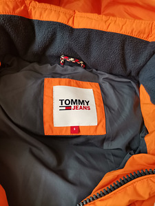 Зимняя куртка Tommy Hilfiger размер S/M (3 фото из 3)