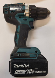 Akutrell Makita DDF484 + Aku 5.0Ah (2 foto / 5)