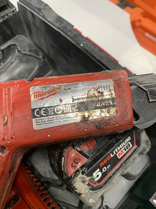 Kruvikeeraja Milwaukee M18 FSG komplekt (4 foto / 5)
