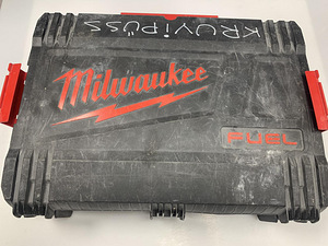 Kruvikeeraja Milwaukee M18 FSG komplekt (2 foto / 6)