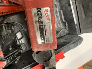 Kruvikeeraja Milwaukee M18 FSG komplekt (5 foto / 6)
