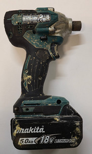 Ударный шуруповерт Makita DTD156 + Аку 5,0Ач (2 фото из 5)