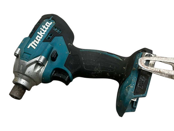 Ударный шуруповерт Makita DTD156 без аку