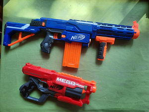 Nerf Püstolid (2 foto / 2)
