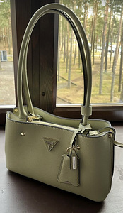 Сумка Guess (1 фото из 4)