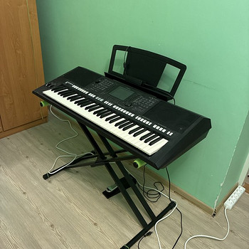 Süntesaator Yamaha PSR-S750