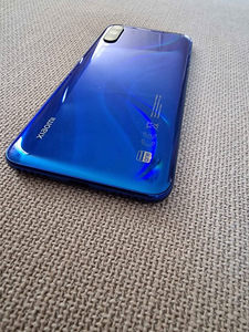 Xiaomi mi a3 4/64 (2 фото из 2)