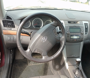 HYUNDAI SONATA 2,0B ЗАПЧАСТИ (8 фото из 8)