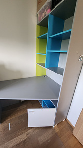UNI FRESH Raamaturiiul-laud (parem) / Study Table 996(510)x1 (5 foto / 10)