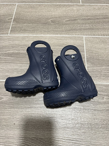 Сапоги Crocs, размер C6, 22. (1 фото из 5)